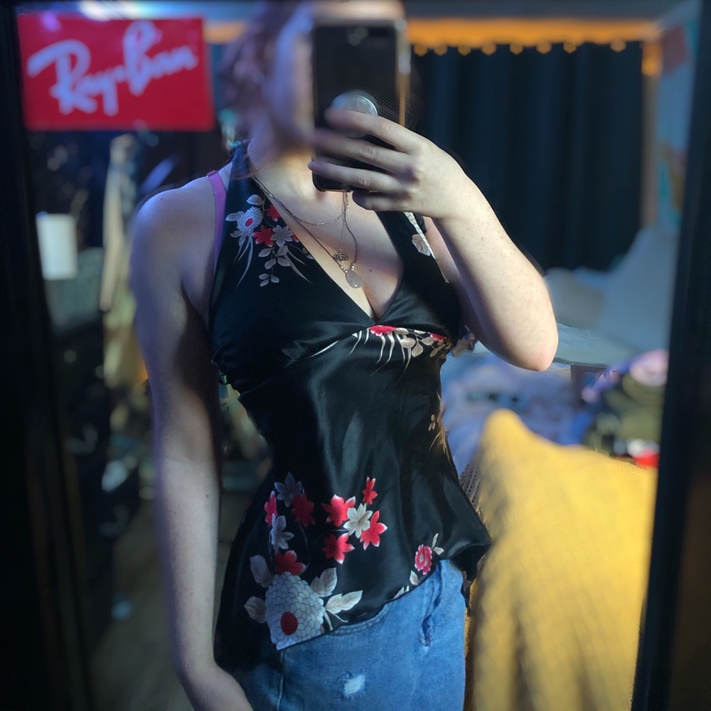 Pretty silk vintage top✨